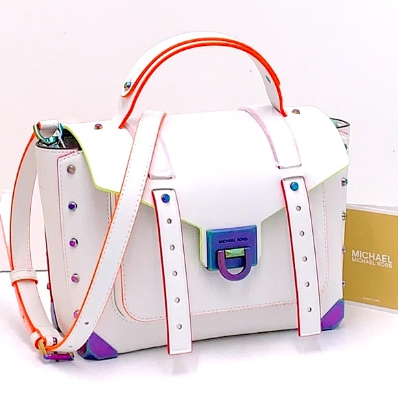 Michael Kors Handbags - MICHAEL KORS
Manhattan Medium Contrast-Trim Leather Satchel OPTIC WHITE COLOR